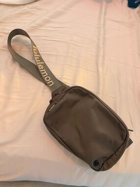 lululemon Everywhere Belt Bag Large 2L